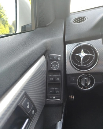 Mercedes-Benz GLK cena 66500 przebieg: 193000, rok produkcji 2012 z Góra małe 232